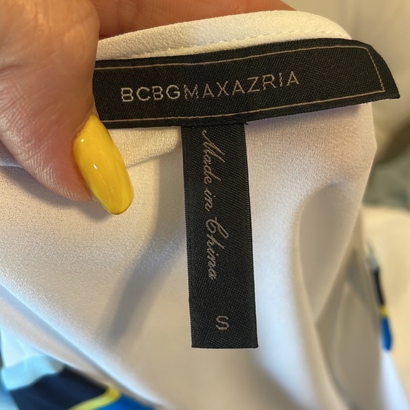 BCBGMAXAZRIA cross over / wrap drape BLOUSE built in cami white / stripe accent - Picture 9 of 13